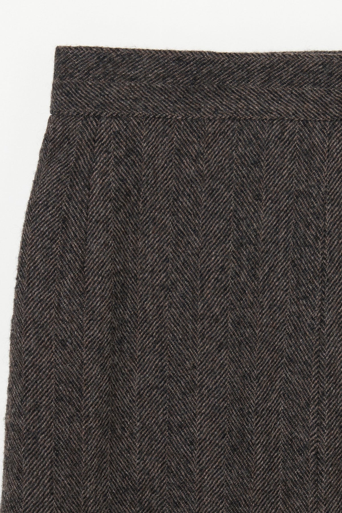 Transform Slit Skirt A – INSCRIRE