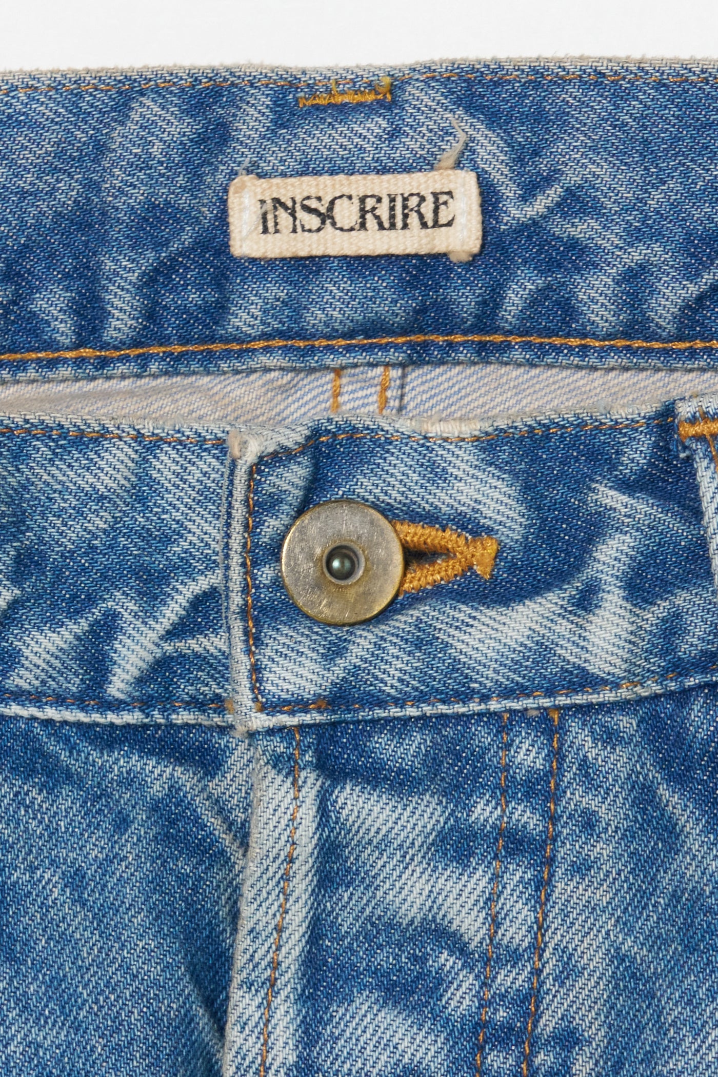 Straight Patch Different Denim – INSCRIRE