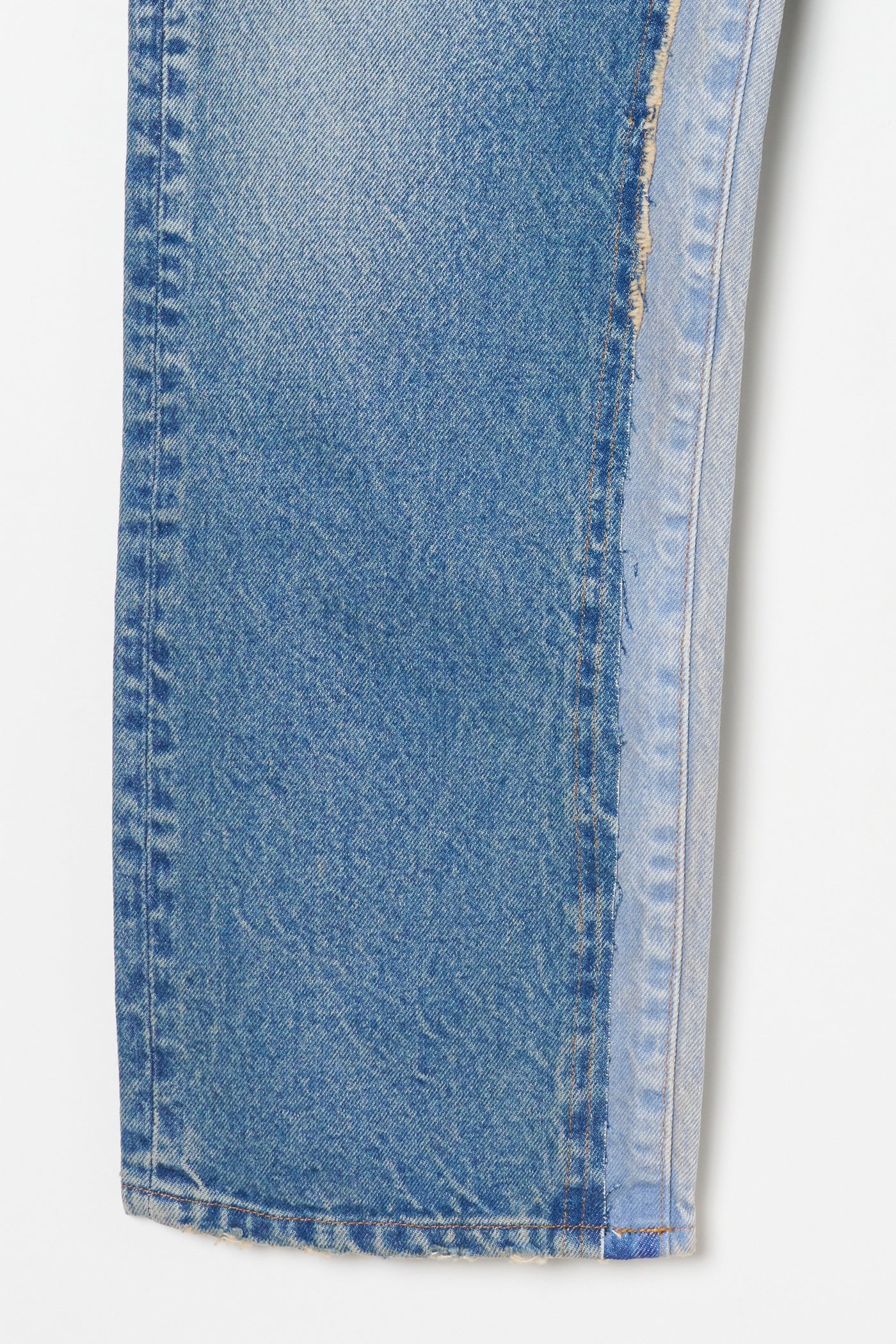 Straight Patch Different Denim – INSCRIRE