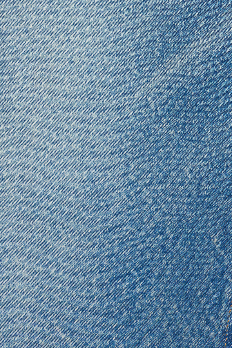 Straight Patch Different Denim – INSCRIRE