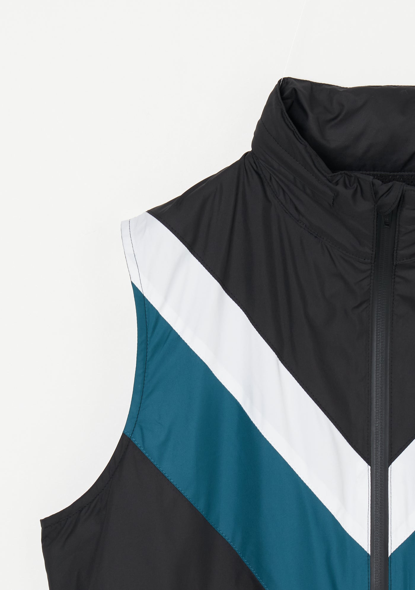 Track N/S V Panel Jacket – INSCRIRE