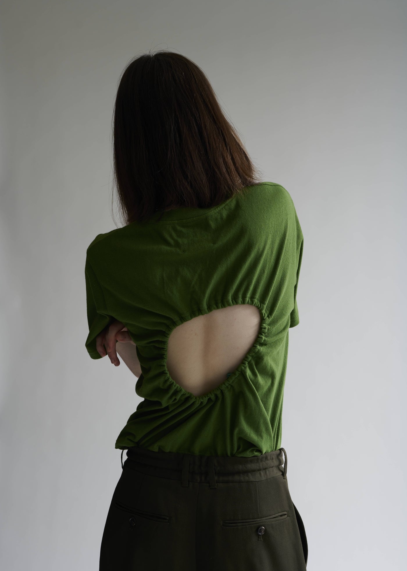 Back Circle Tee – INSCRIRE