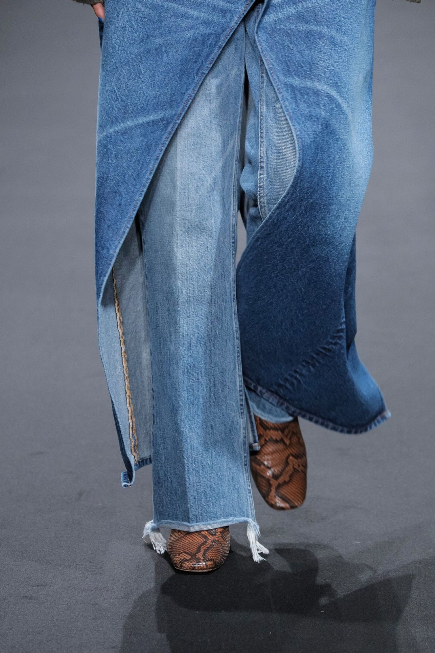 002 Flare Denim – INSCRIRE