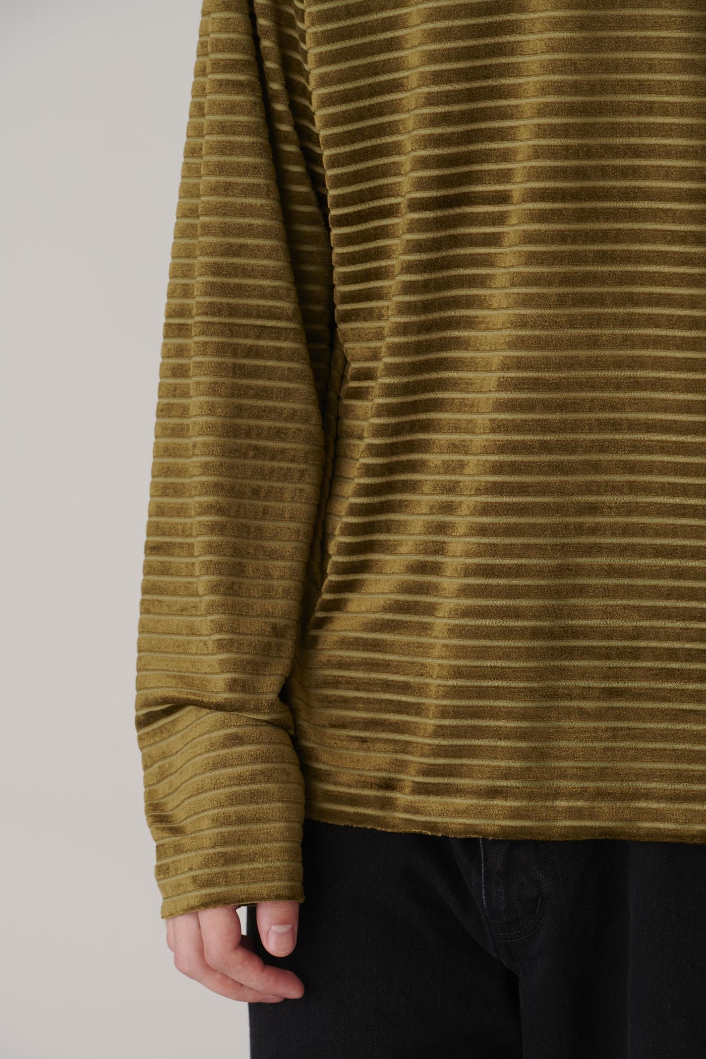 Velour Border Long Sleeve Tee – INSCRIRE