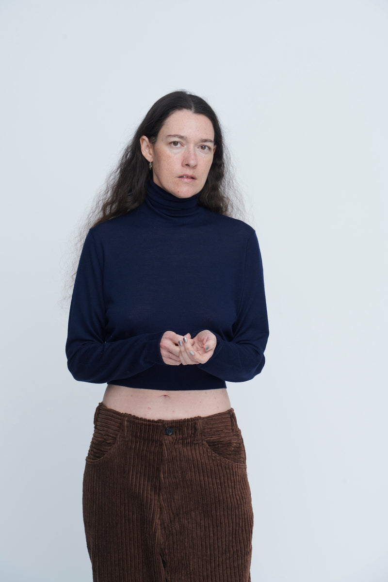 Wool Short Length Turtle Neck　
