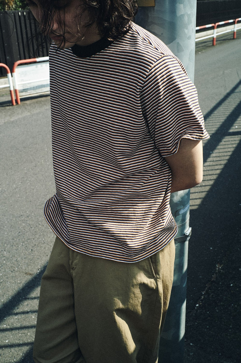 Multi Border Wire Tee – INSCRIRE